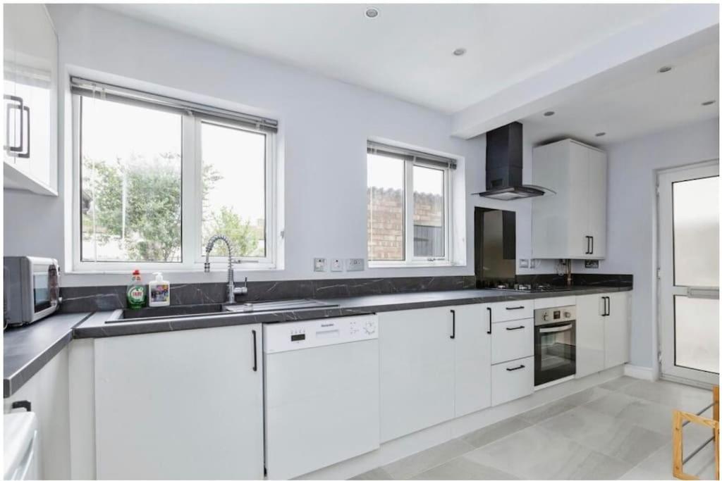 3 Bedroom House In Loughborough Buitenkant foto